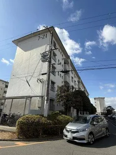 新金岡第三住宅7-21号棟【308号室】の外観