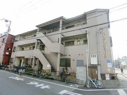 ハイツリヴェール【1階】の外観