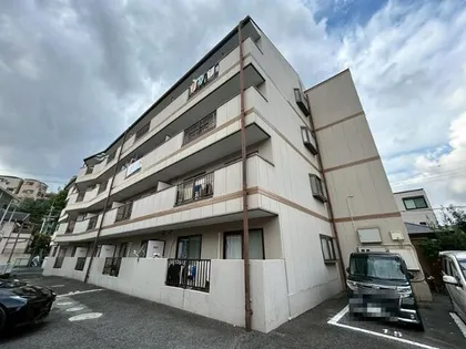 日吉マンション【3階】の外観