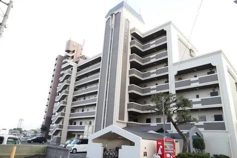 グッタープラッツ緑ヶ丘2番館【2階】の外観