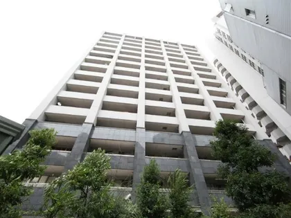 レジディア泉【2階】の外観