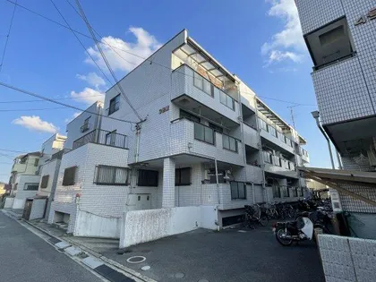 郡家シャトルマンション1号棟の画像