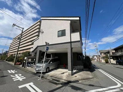 アズ レイラの画像