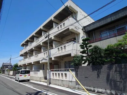 ファミーユタケノの画像