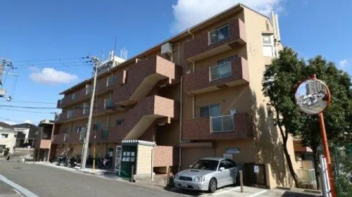 サニーパレス神陵台【4階】の外観