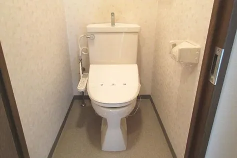 ロイヤルヒル守山【2階】の内装