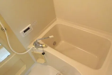 ロイヤルヒル守山【2階】の風呂