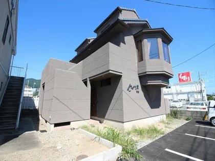 セザンヌ片山の画像