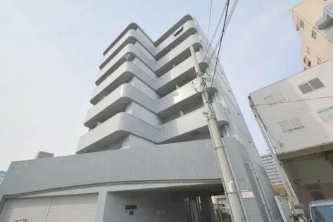 ライズィング・サン【2階】の外観