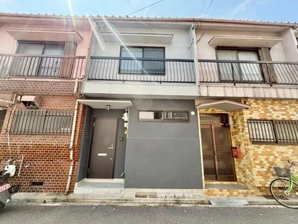 大阪府東大阪市大蓮南4丁目【テラスハウス】の外観