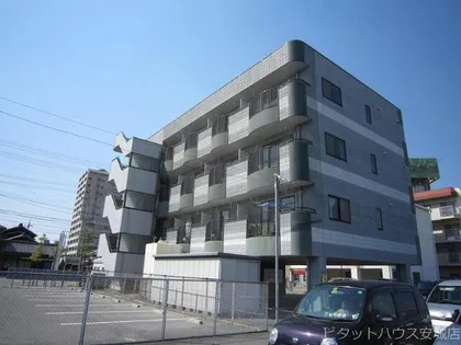 タウンコート末広【4階】の外観