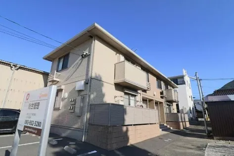 アンリヴェールの画像