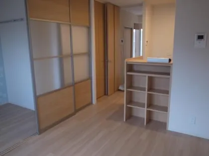 フォルトナ カーサ【1階】の居間