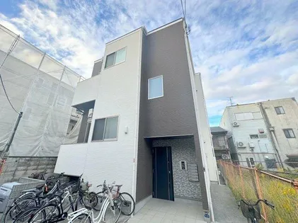 アクロスフェリオ【2階】の外観