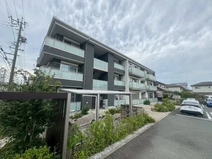 ラ シャルールの画像