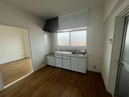 鳥飼マンション【C-3号室】の居間