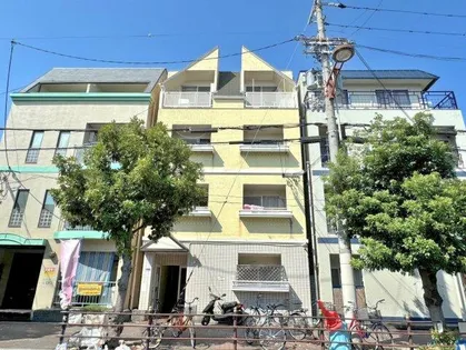 メモリアルタウンC棟【4階】の外観