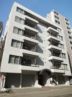 エステート大通【4階】の外観