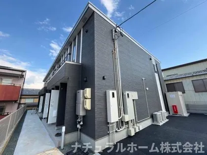 エ・ヴィーバ草間【2階】の外観