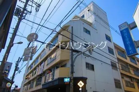 アベニュー玉出【4階】の外観