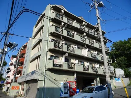 アーベントロート【2階】の外観