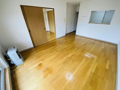 ピュアライフ・空【402号室】の居間