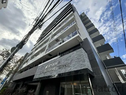 アドバンス江坂東デパール【5階】の外観