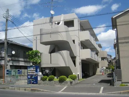 コート川西【2階】の外観
