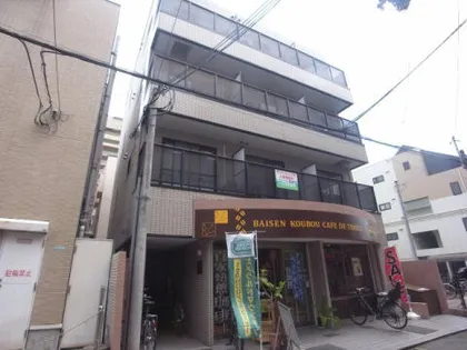 モンシャンブル【4階】の外観