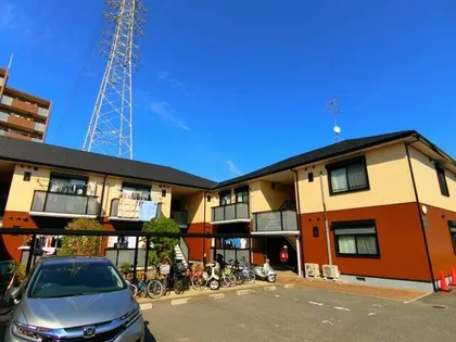 エステートヴィラ【2階】の外観