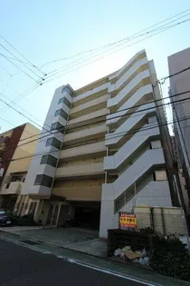 ロアール泉【2階】の外観