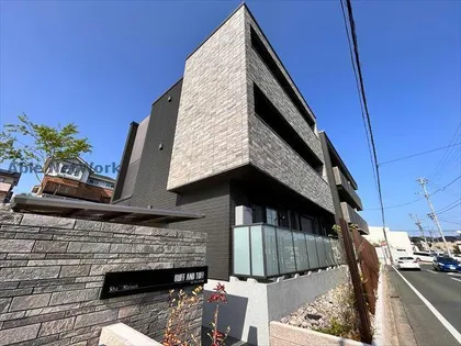 ラフ アンド タフ 向山の画像