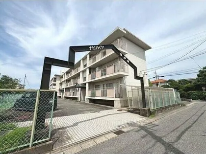 ナビハイツ今伊勢【3階】の外観