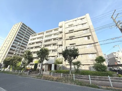 メゾンドファミーユ鶴見緑地公園【1階】の外観