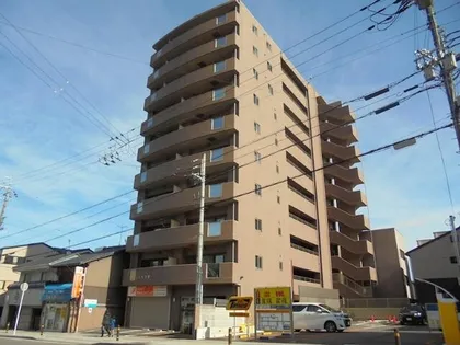 レスペクテ【8階】の外観