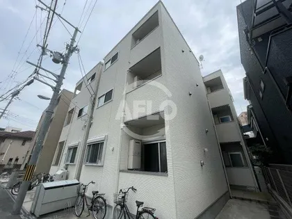 GLOWILL東三国【1階】の外観