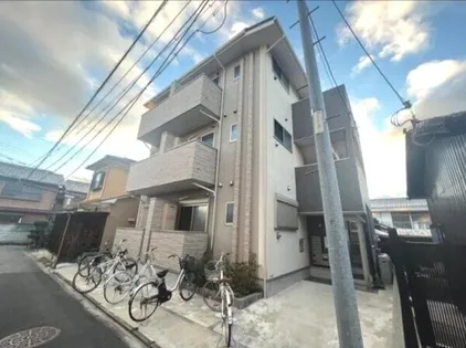 ハーモニーテラス深草坊町【1階】の外観