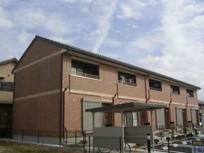 愛知県稲沢市稲沢町北山1丁目【テラスハウス】の外観