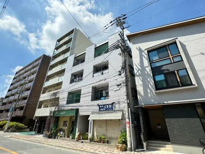 プレアール背戸口【2階】の外観