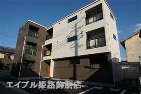 パレ シェーヌ デ クールIIIの画像