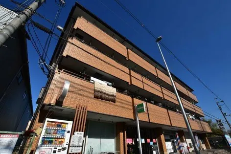 シャトー原山台【4階】の外観