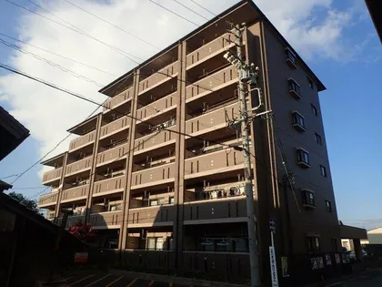 アルテス佐野の画像