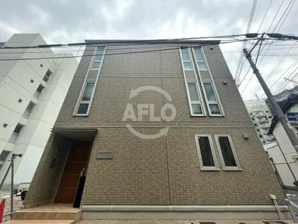 グランドゥール【1階】の外観