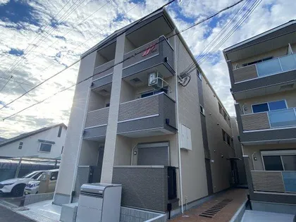 F ASECIA CHYPREの画像