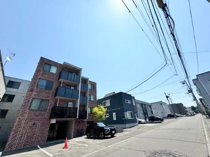 ガーデンクリスタル平岸の画像