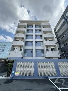 アテナリー右京【2階】の外観