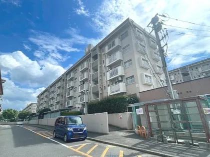 エメラルドタウン本城 A棟【403号室】の外観