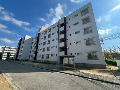 高倉台1団地3号棟の画像