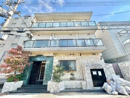 菱屋西ロイヤルハイツ【6階】の外観