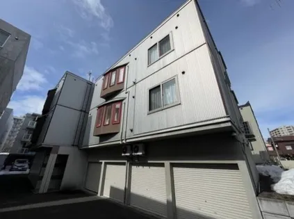 プレシャス18番館【3階】の外観